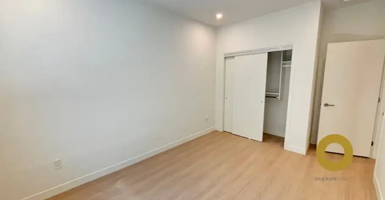 572 Verona Place, North Vancouver, BC, V7N 3A3 - 11