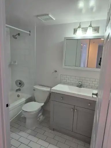 3561 Eglinton Avenue West, Toronto, ON, M6M 5C7 - 9