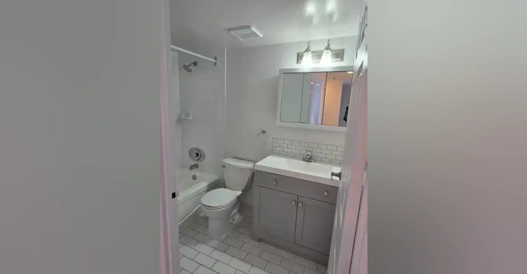3561 Eglinton Avenue West, Toronto, ON, M6M 5C7 - 9