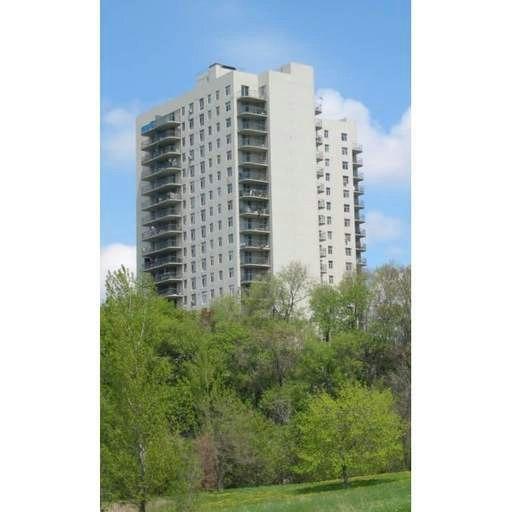 3561 Eglinton Avenue West, Toronto, ON, M6M 5C7