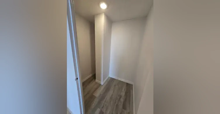 3561 Eglinton Avenue West, Toronto, ON, M6M 5C7 - 14