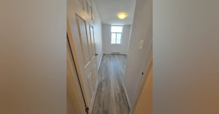 3561 Eglinton Avenue West, Toronto, ON, M6M 5C7 - 6
