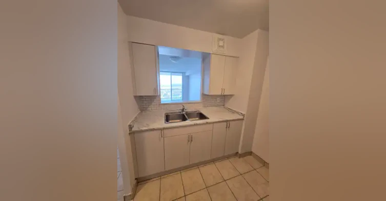 3561 Eglinton Avenue West, Toronto, ON, M6M 5C7 - 10