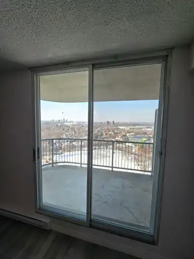 3561 Eglinton Avenue West, Toronto, ON, M6M 5C7 - 13