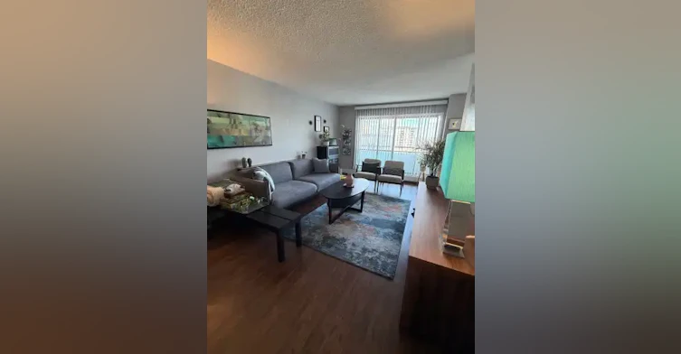 9725 106 Street, Edmonton, AB, T5K 1B5 - 12