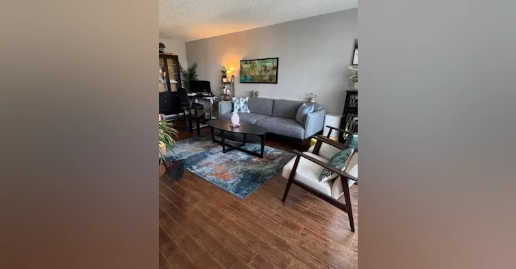 9725 106 Street, Edmonton, AB, T5K 1B5 - 14