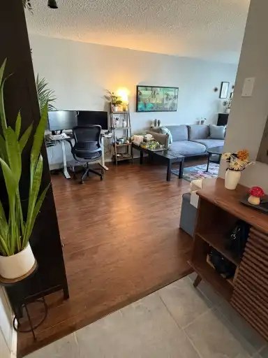9725 106 Street, Edmonton, AB, T5K 1B5 - 11