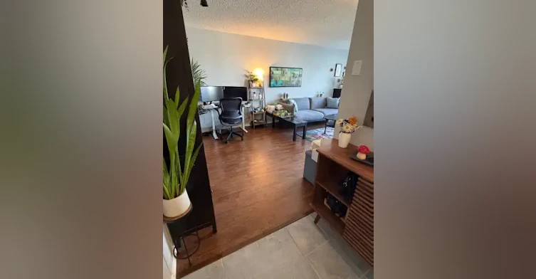 9725 106 Street, Edmonton, AB, T5K 1B5 - 11