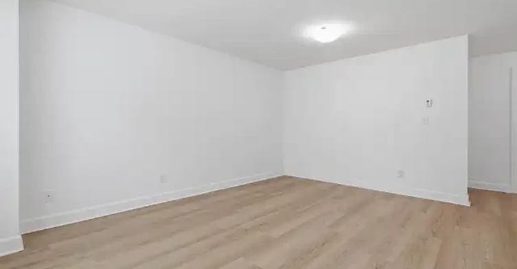 18262 70 Avenue, Surrey, BC, V3S 6Z1 - 4