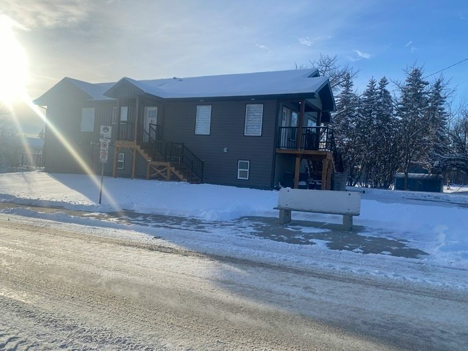 9302 106 Avenue, Grande Prairie, AB, T8V 1H7 - 2