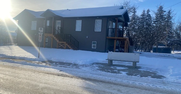 9302 106 Avenue, Grande Prairie, AB, T8V 1H7 - 2