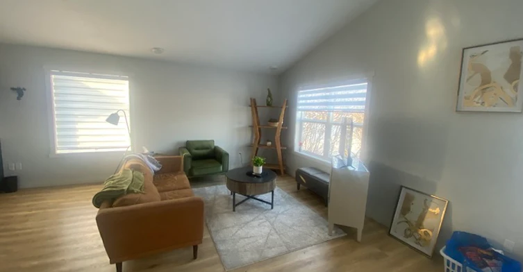 9302 106 Avenue, Grande Prairie, AB, T8V 1H7 - 5