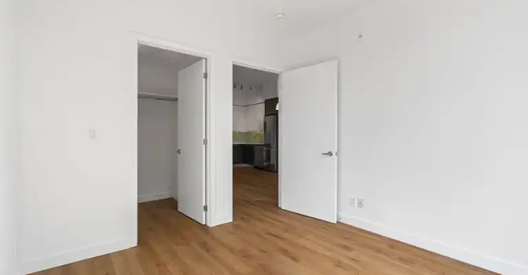 1075 Queen Street East, Toronto, ON, M4M 1K5 - 10