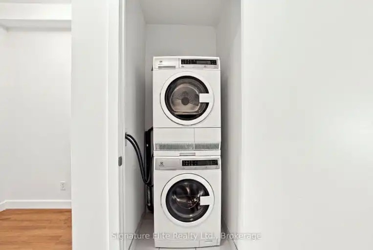 1075 Queen Street East, Toronto, ON, M4M 1K5 - 2