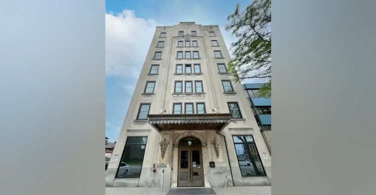 602-1011 Ouellette Avenue, Windsor, ON - 3