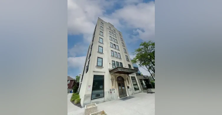 602-1011 Ouellette Avenue, Windsor, ON - 2