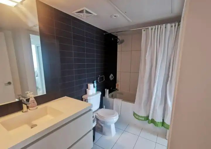 85 Queens Wharf Road, Toronto, ON, M5V 0J9 - 4