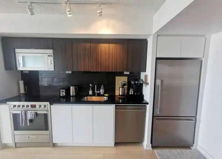 85 Queens Wharf Road, Toronto, ON, M5V 0J9 - 3