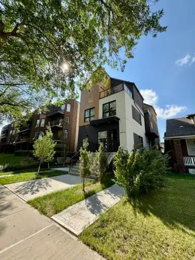 10043 89 Avenue Northwest, Edmonton, AB, T6E 2S7
