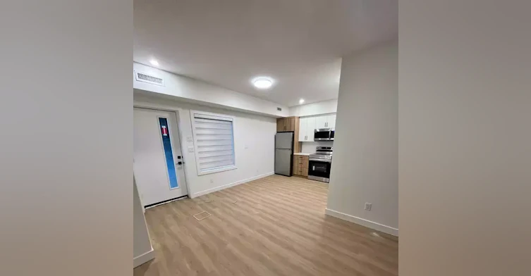 10043 89 Avenue Northwest, Edmonton, AB, T6E 2S7 - 3