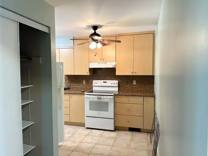 27 Windfield Crescent, Kingston, ON, K7K 6G5 - 2