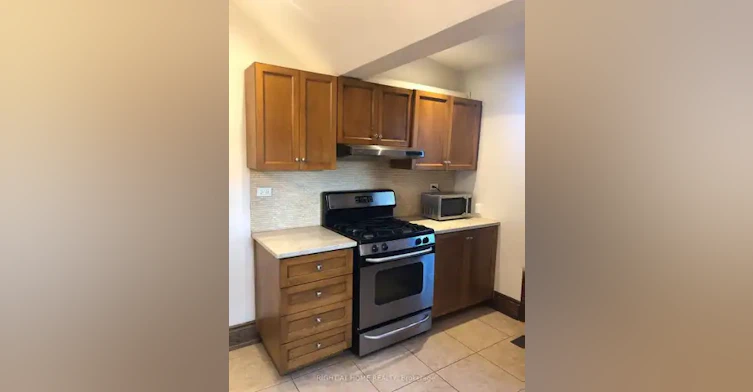 2 Afton Avenue, Toronto, ON, M6J 1R7 - 5