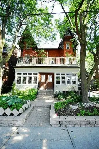 2 Afton Avenue, Toronto, ON, M6J 1R7 - 4