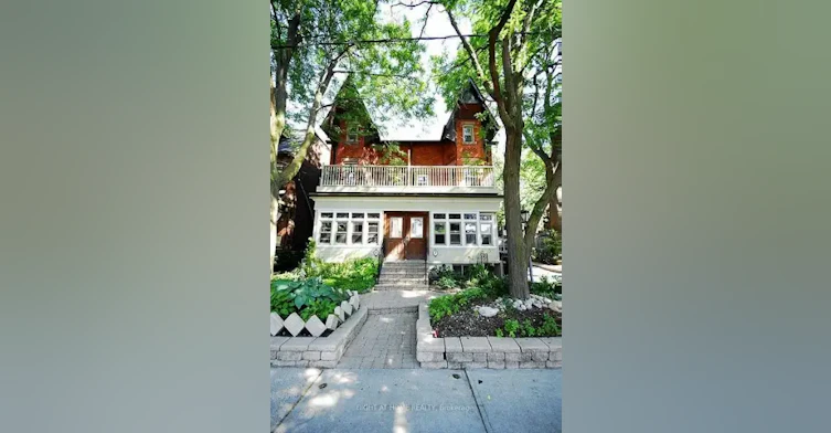 2 Afton Avenue, Toronto, ON, M6J 1R7 - 4