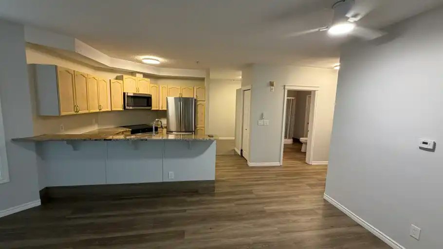 9120 156 Street, Edmonton, AB, T5R 1Y8 - 6