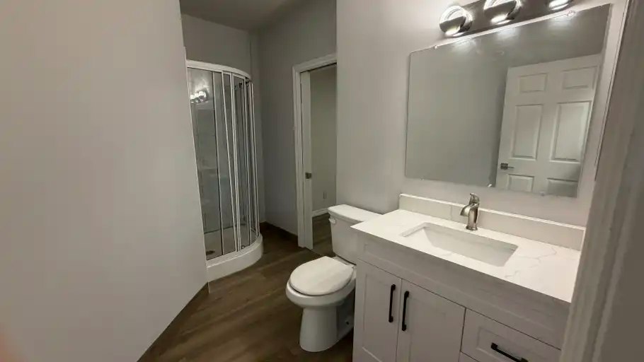 9120 156 Street, Edmonton, AB, T5R 1Y8 - 11
