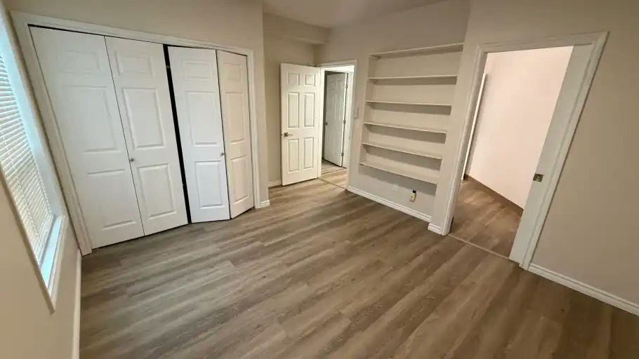9120 156 Street, Edmonton, AB, T5R 1Y8 - 10