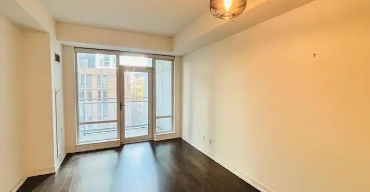 21 Widmer Street, Toronto, ON, M5V 0B8 - 11