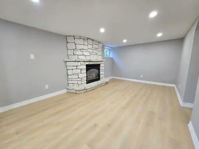 41 Fairbanks Street, Oshawa, ON, L1H 2L7 - 6