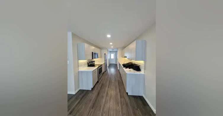 28 Regal Avenue, Winnipeg, MB, R2M 0N9 - 2