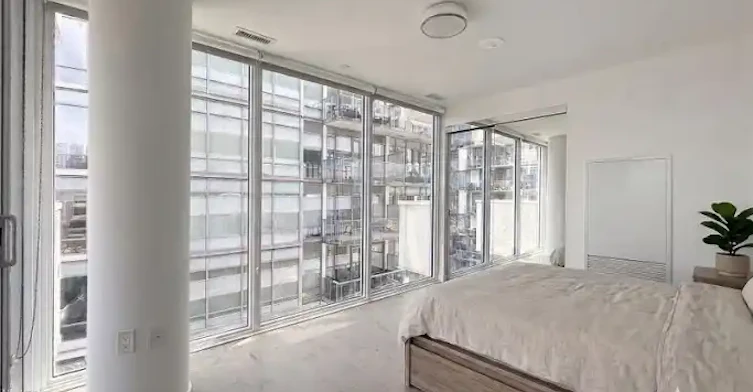 15 Queens Quay East, Toronto, ON, M5E 0C5 - 3