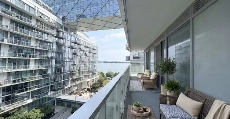 15 Queens Quay East, Toronto, ON, M5E 0C5 - 5