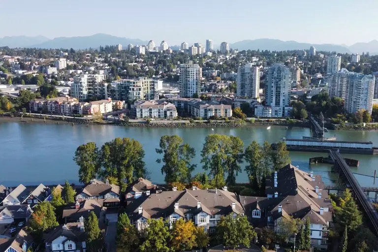 83 Star Crescent, New Westminster, BC, V3M 6X6 - 16