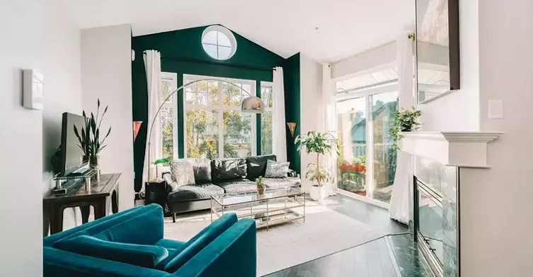 83 Star Crescent, New Westminster, BC, V3M 6X6 - 2