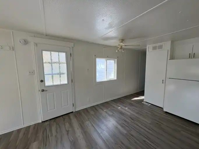 22 Mobile Drive, Three Hills, AB, T0M 2N0 - 4