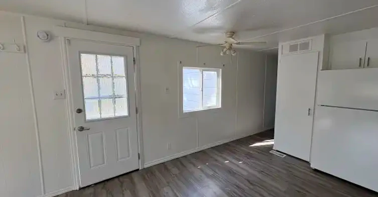 22 Mobile Drive, Three Hills, AB, T0M 2N0 - 4