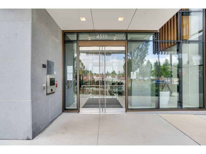 4510 Halifax Street, Burnaby, BC, V5C 0K4 - 3