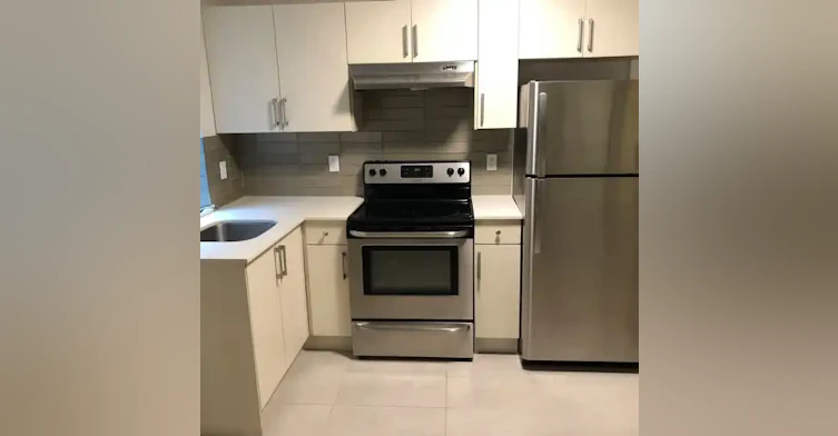 975 Delestre Avenue, Coquitlam, BC, V3K 2G7
