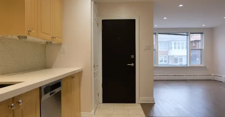 242 Jane Street, Toronto, ON, M6S 3Z1 - 2