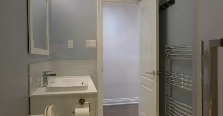 242 Jane Street, Toronto, ON, M6S 3Z1 - 9
