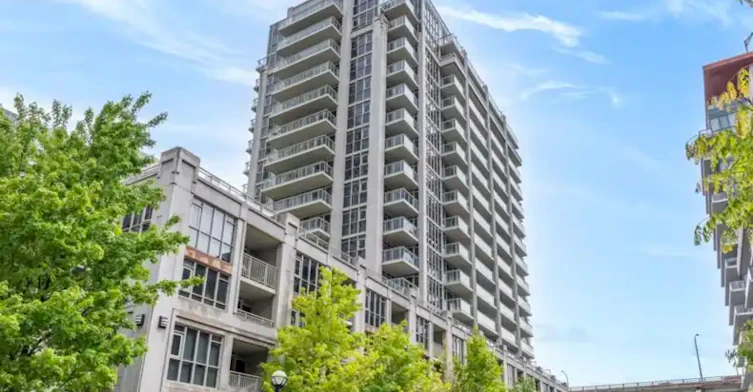 38 Grand Magazine Street, Toronto, ON, M5V 0B2