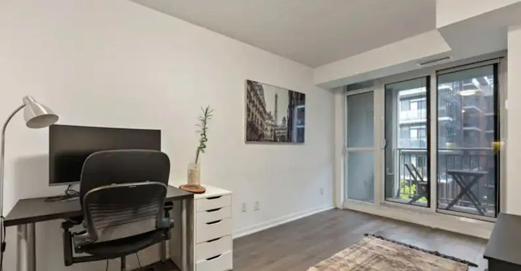 38 Grand Magazine Street, Toronto, ON, M5V 0B2 - 13