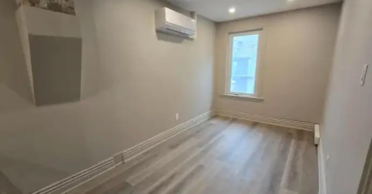 1354 Queen Street East, Toronto, ON, M4L 1C8 - 5