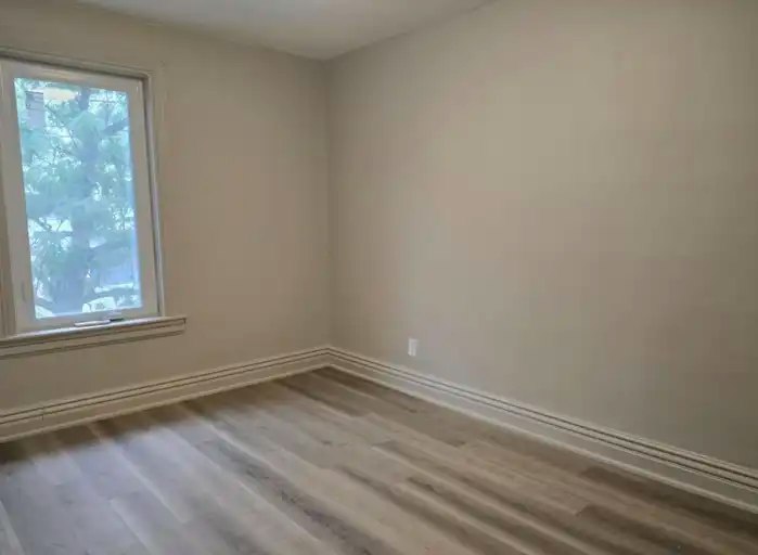 1354 Queen Street East, Toronto, ON, M4L 1C8 - 7