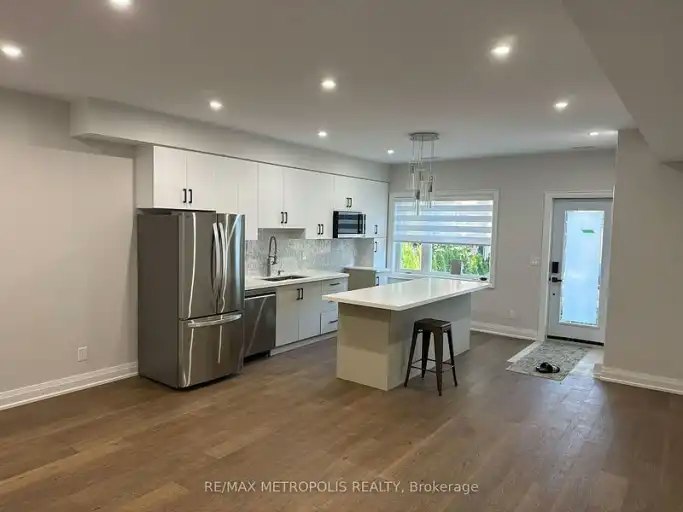 94 Saint Clarens Avenue, Toronto, ON, M6K 2S5 - 8