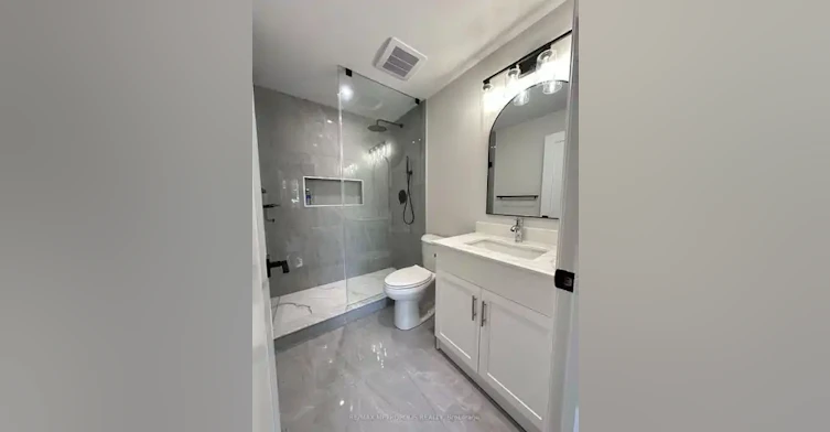 94 Saint Clarens Avenue, Toronto, ON, M6K 2S5 - 5